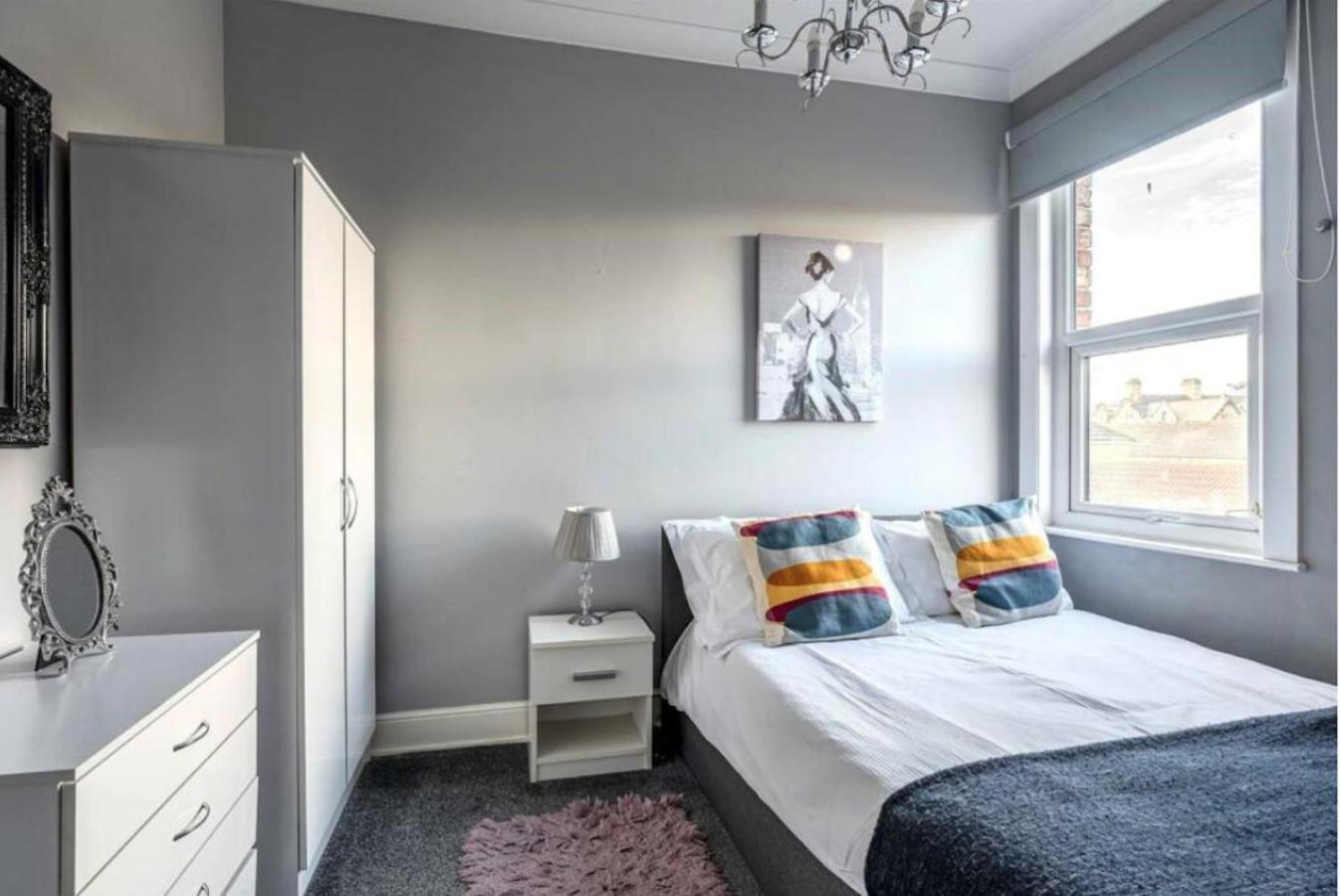 Holiday home Entire 2-bedroom House With Garden